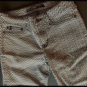 BIG STAR Jeans - Black/White - EUC, flattering ⭐️